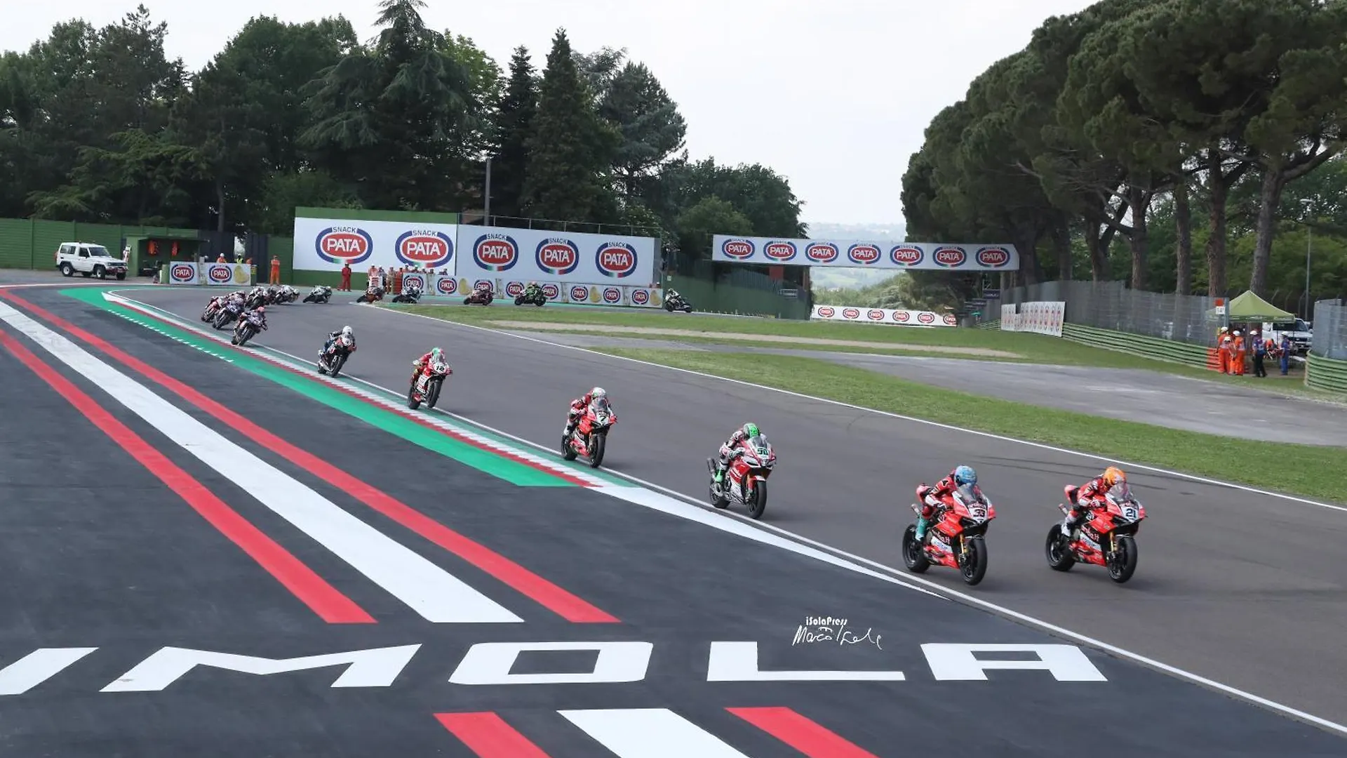 La Casa Di Hank - Il Centro Storico E L Autodromo Imola Apartment